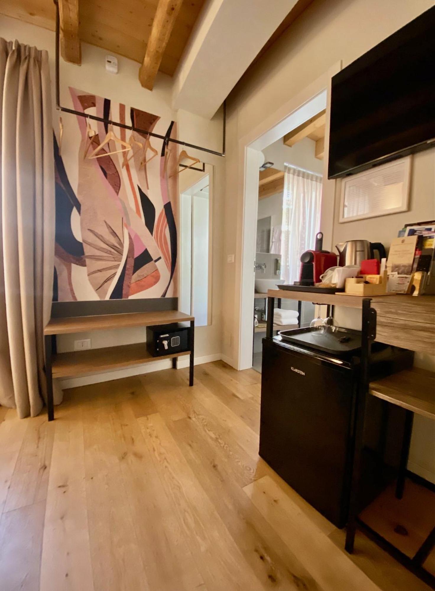 Malvezzi24 Boutique Rooms Desenzano del Garda Luaran gambar